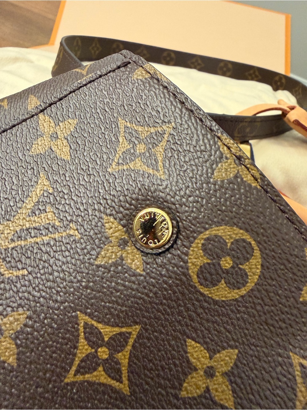 EUC Louis Vuitton Montaigne BB in Brown Monogram - Picture 7 of 15